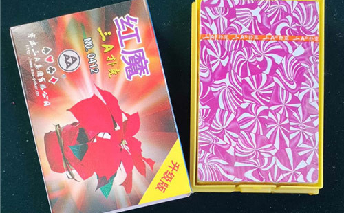 文化传承与多元价值：西藏纸牌的现代发展与应用探索